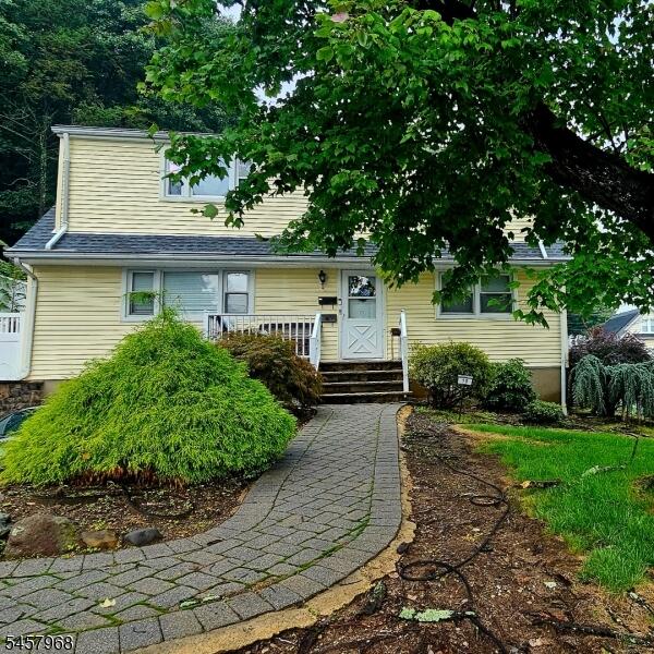 Property listing MLS 4050266 photo 3