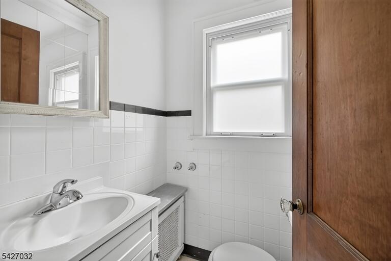 Property listing MLS 4050267 photo 17