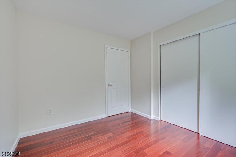 Property listing MLS 4050272 photo 21