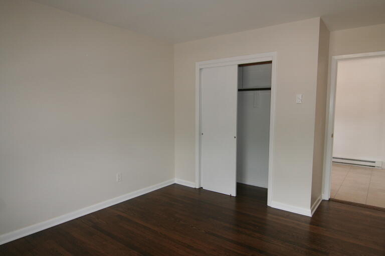 Property listing MLS 4050276 photo 2