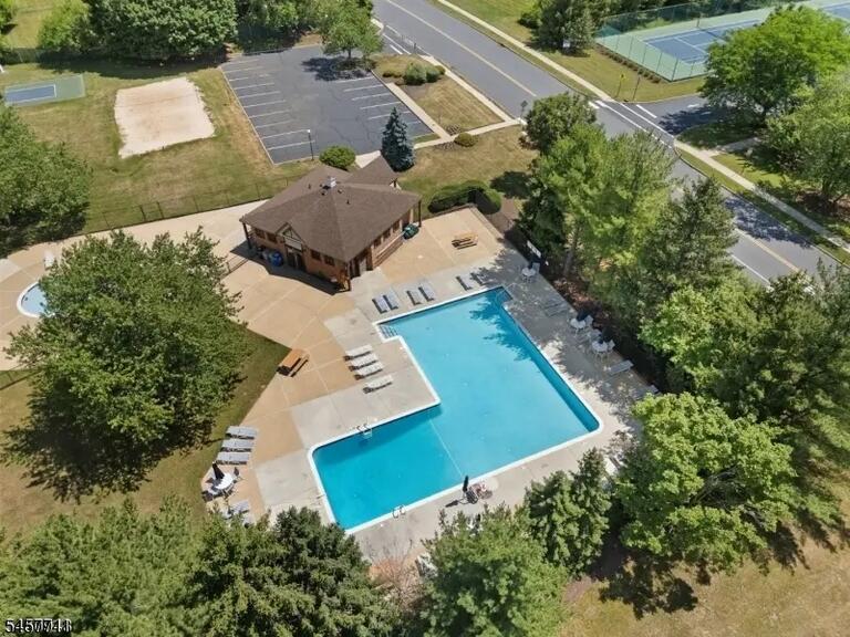 Property listing MLS 4050284 photo 22