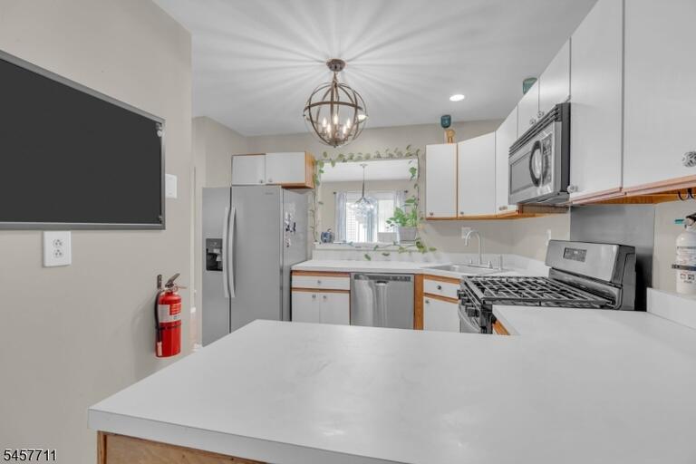 Property listing MLS 4050284 photo 8