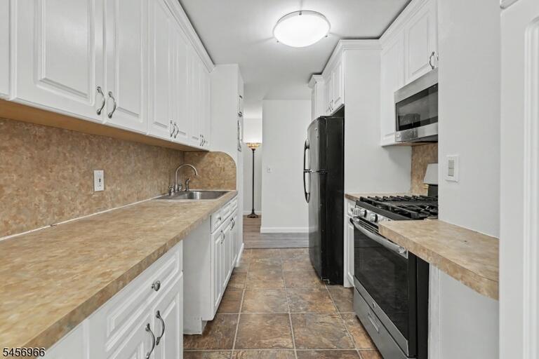 Property listing MLS 4050289 photo 15