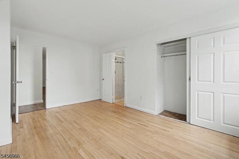 Property listing MLS 4050289 photo 18