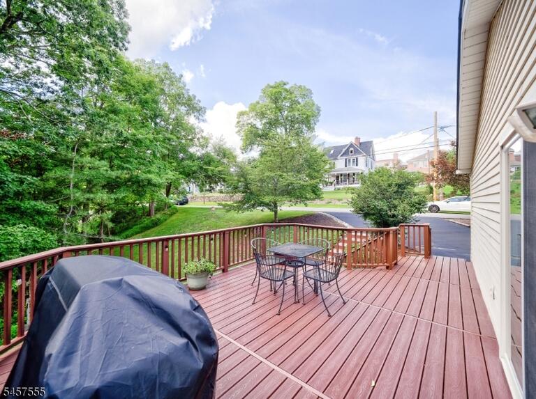 Property listing MLS 4050291 photo 26