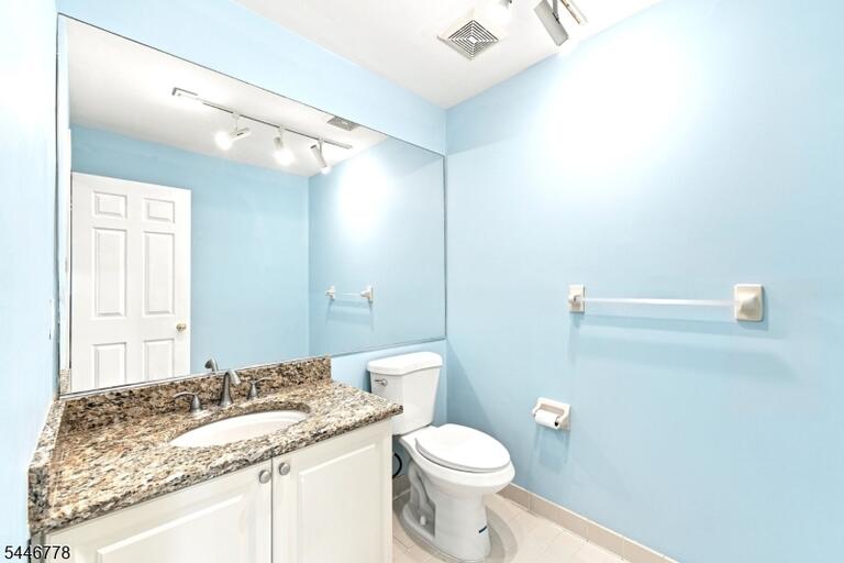 Property listing MLS 4050293 photo 13