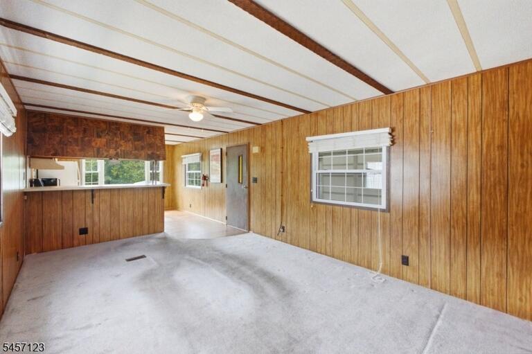 Property listing MLS 4050305 photo 17
