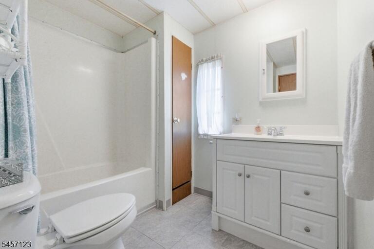 Property listing MLS 4050305 photo 20