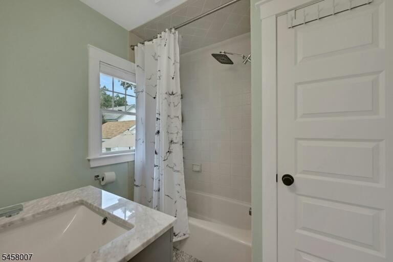 Property listing MLS 4050312 photo 21