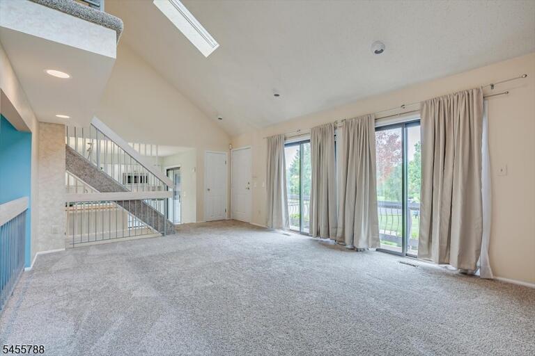 Property listing MLS 4050320 photo 7