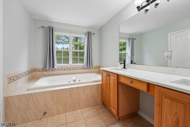 Property listing MLS 4050321 photo 21
