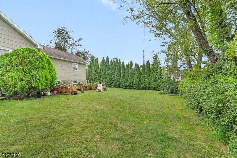 Property listing MLS 4050323 photo 23