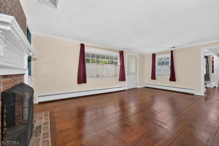 Property listing MLS 4050325 photo 23