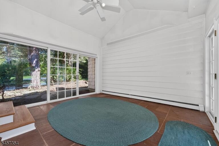 Property listing MLS 4050325 photo 34