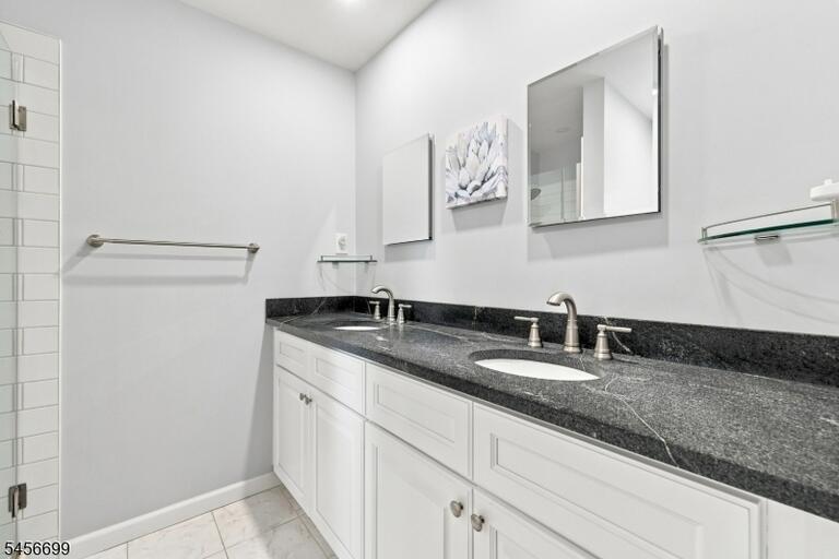 Property listing MLS 4050326 photo 27