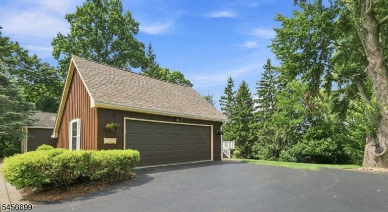 Property listing MLS 4050326 photo 38