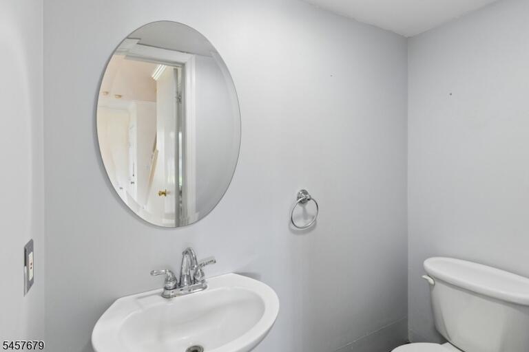Property listing MLS 4050351 photo 17