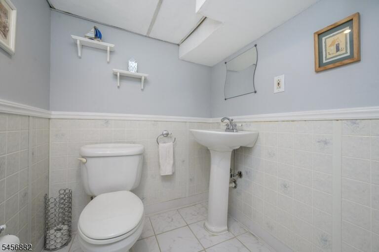 Property listing MLS 4050358 photo 30