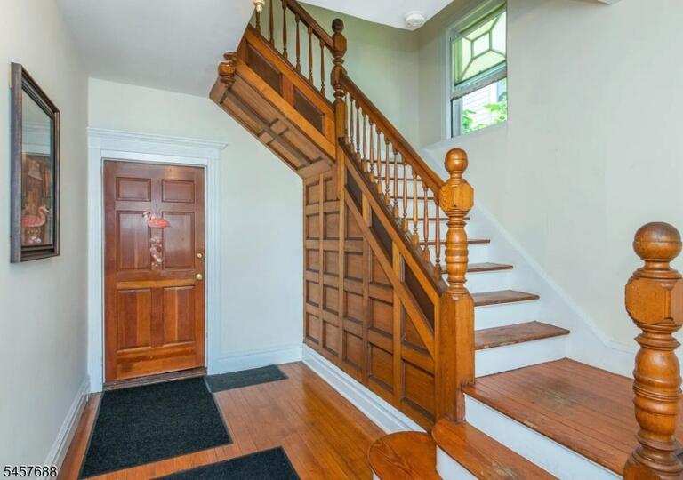 Property listing MLS 4050359 photo 7
