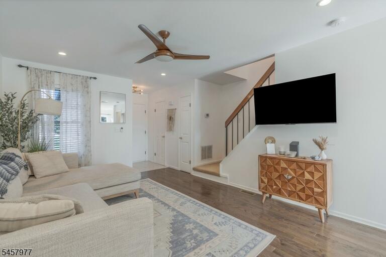 Property listing MLS 4050373 photo 27