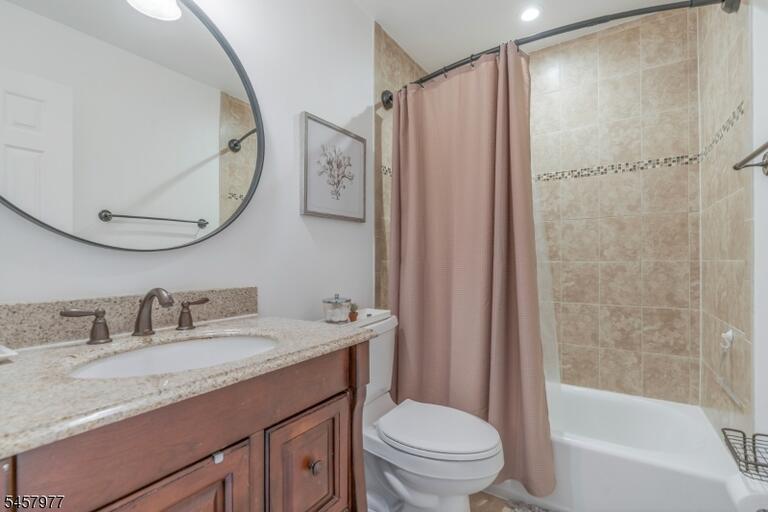 Property listing MLS 4050373 photo 5