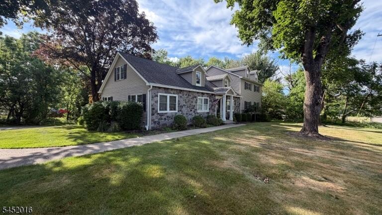 Property listing MLS 4050374 photo 1