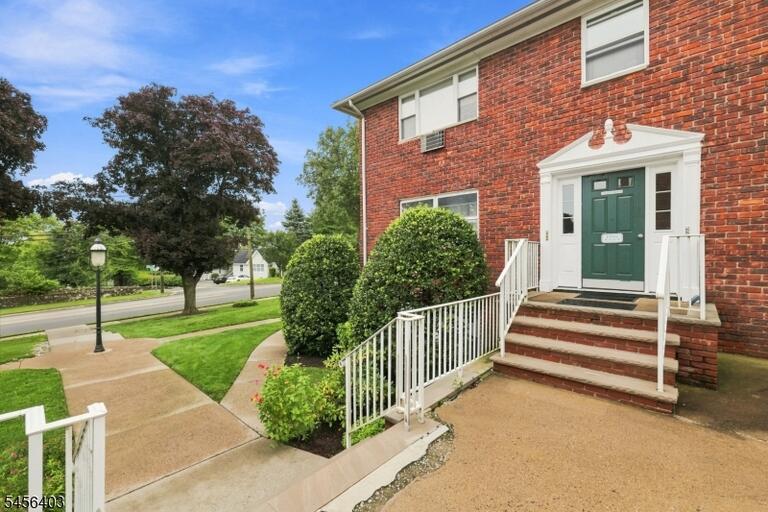 Property listing MLS 4050445 photo 12